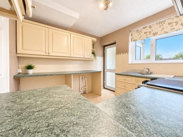Highworth Crescent, Bristol, BS37