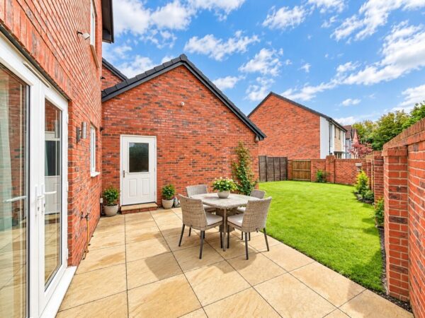 Dowsell Way, Yate, Bristol
