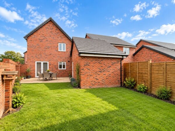 Dowsell Way, Yate, Bristol