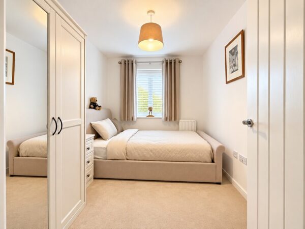 Dowsell Way, Yate, Bristol