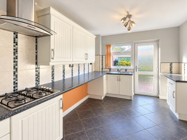 Cranleigh Court Road, Yate, Bristol