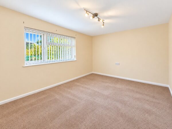 Cranleigh Court Road, Yate, Bristol